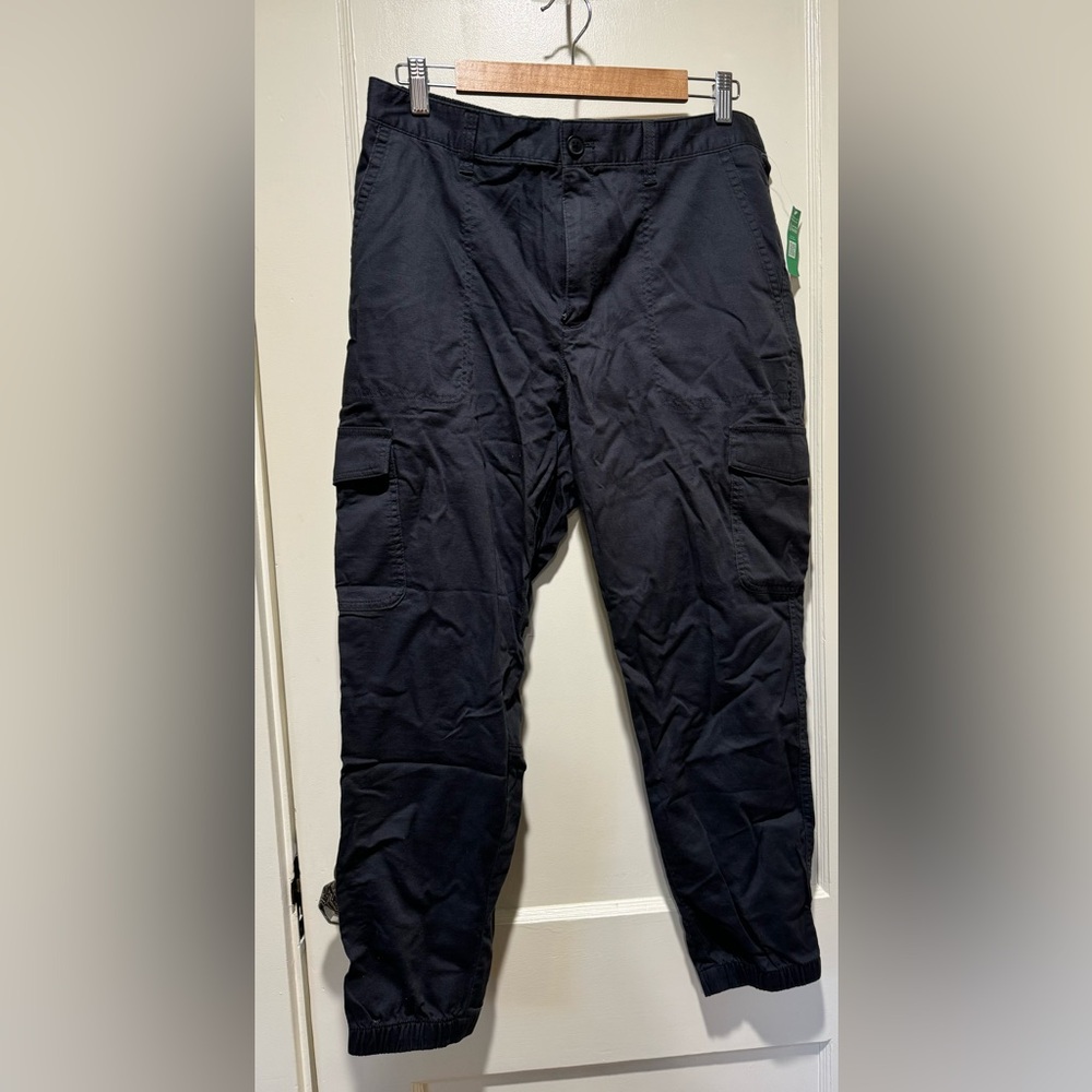 NWT Gap Factory Women’s Cargo Joggers Size 14